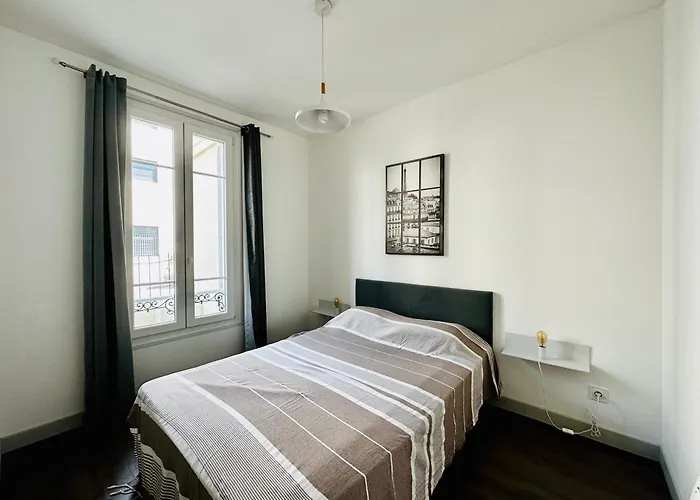 Les Trois Mai * Cannes