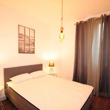 Apartment Les Trois Mai Cannes