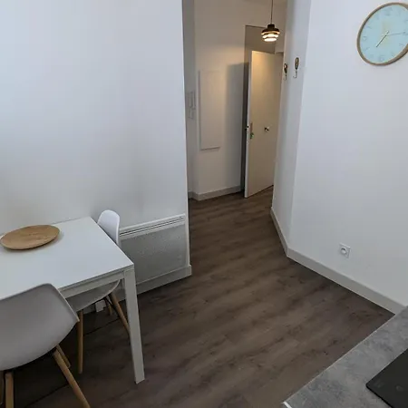 Les Trois Mai Apartment