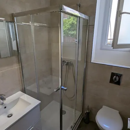 Apartment Les Trois Mai Cannes