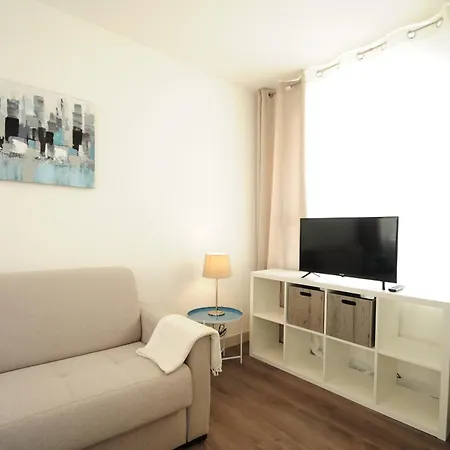 Les Trois Mai Apartment *