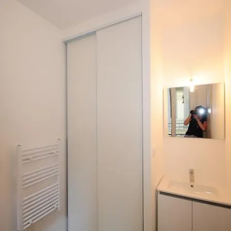 Les Trois Mai קאן