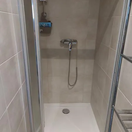 Les Trois Mai דירה קאן