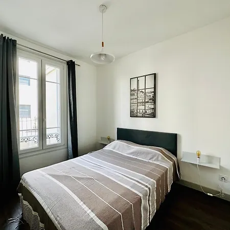 Les Trois Mai * קאן